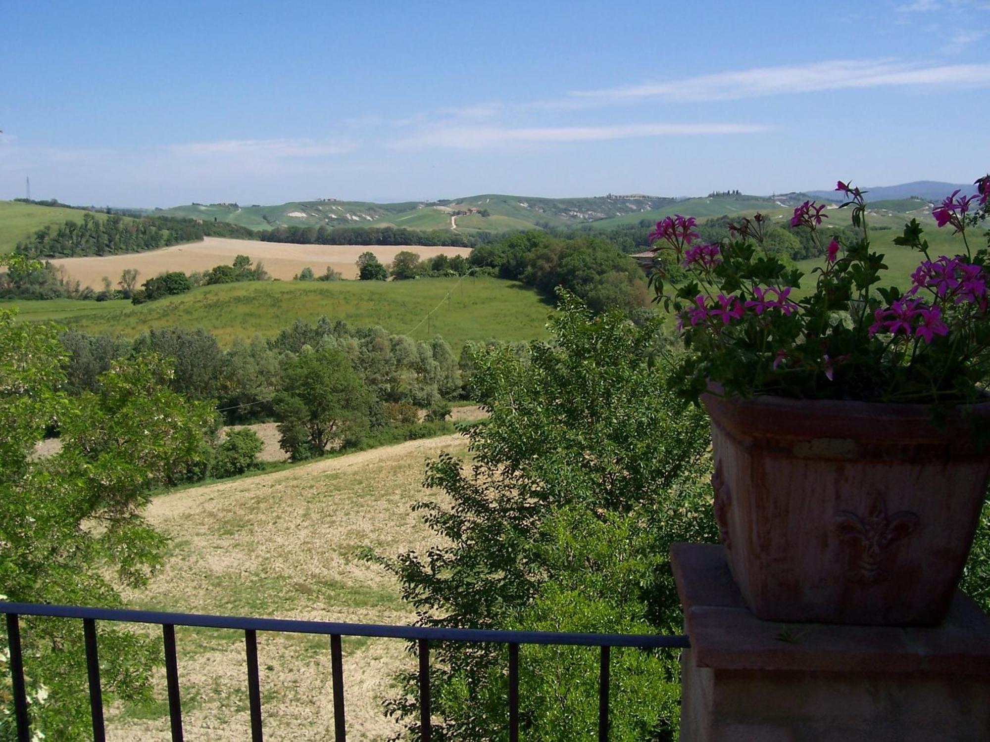 Agriturismo Il Paradiso Asciano Exterior foto